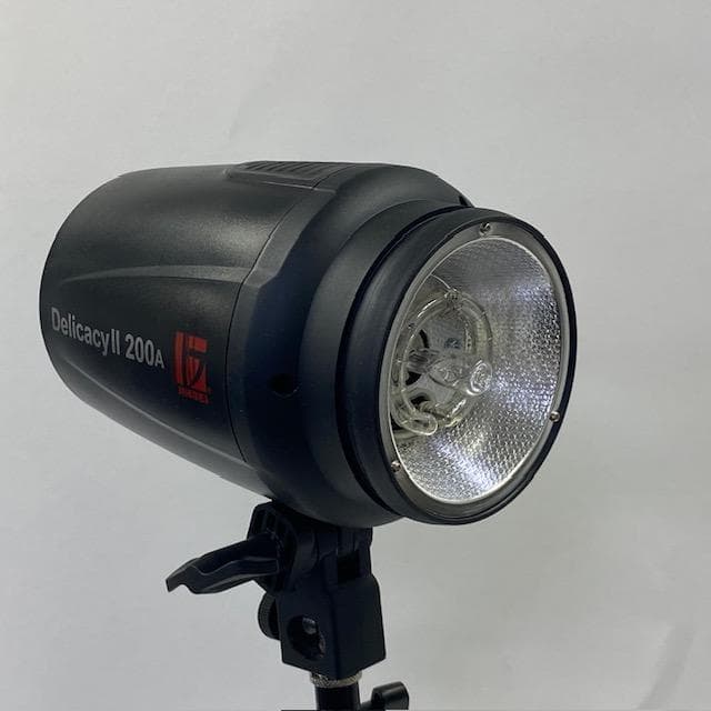 イージーストロボ デリカシー200W　モノブロックストロボ　撮影照明機材