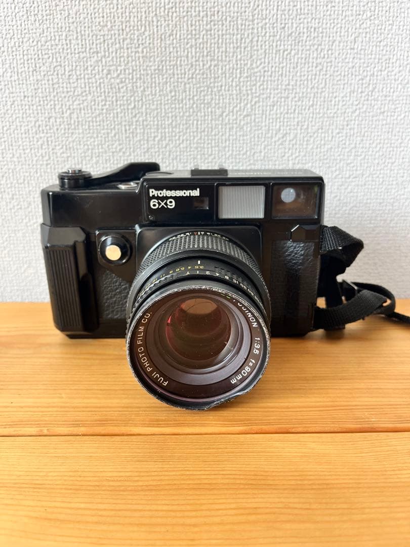 Fujica GW690 professionalレンジファインダーカメラ