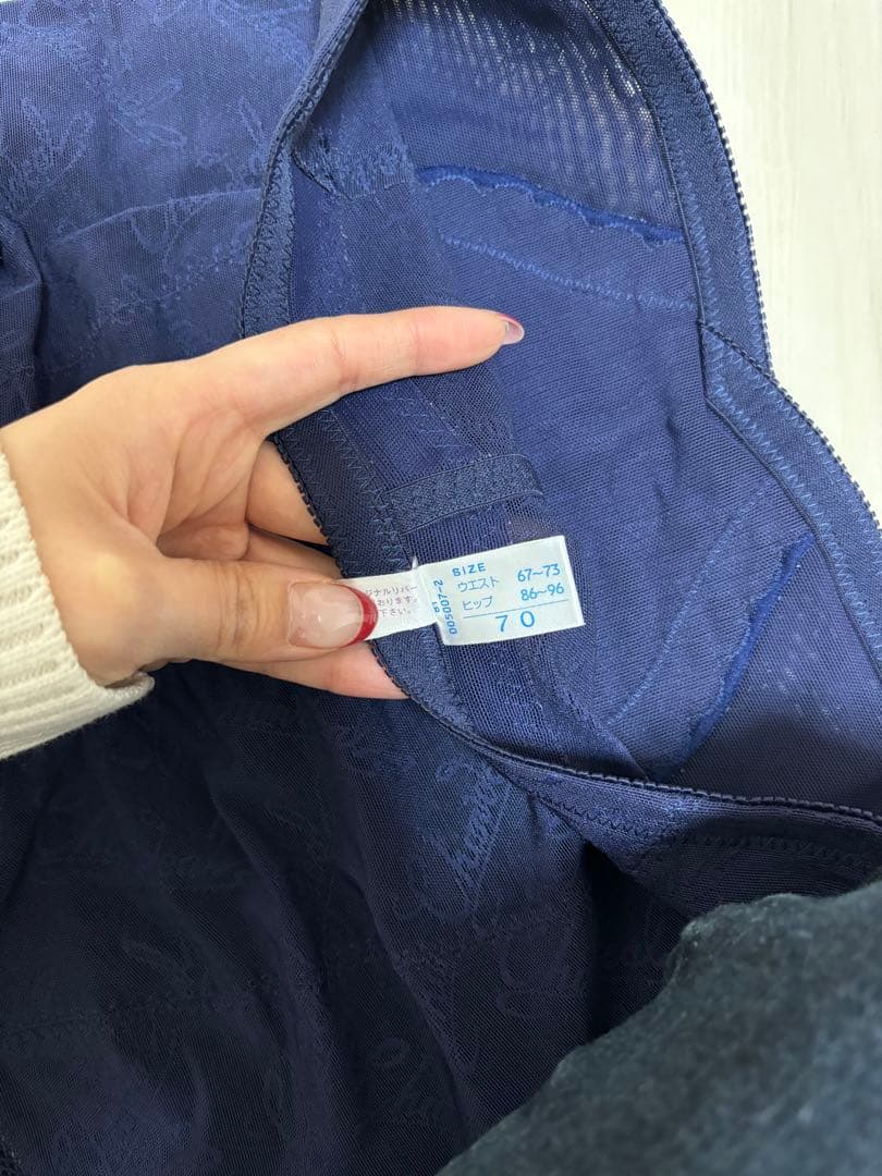 補正下着ボディスーツ(B75) ガードル(70) シャンデール　ネイビー