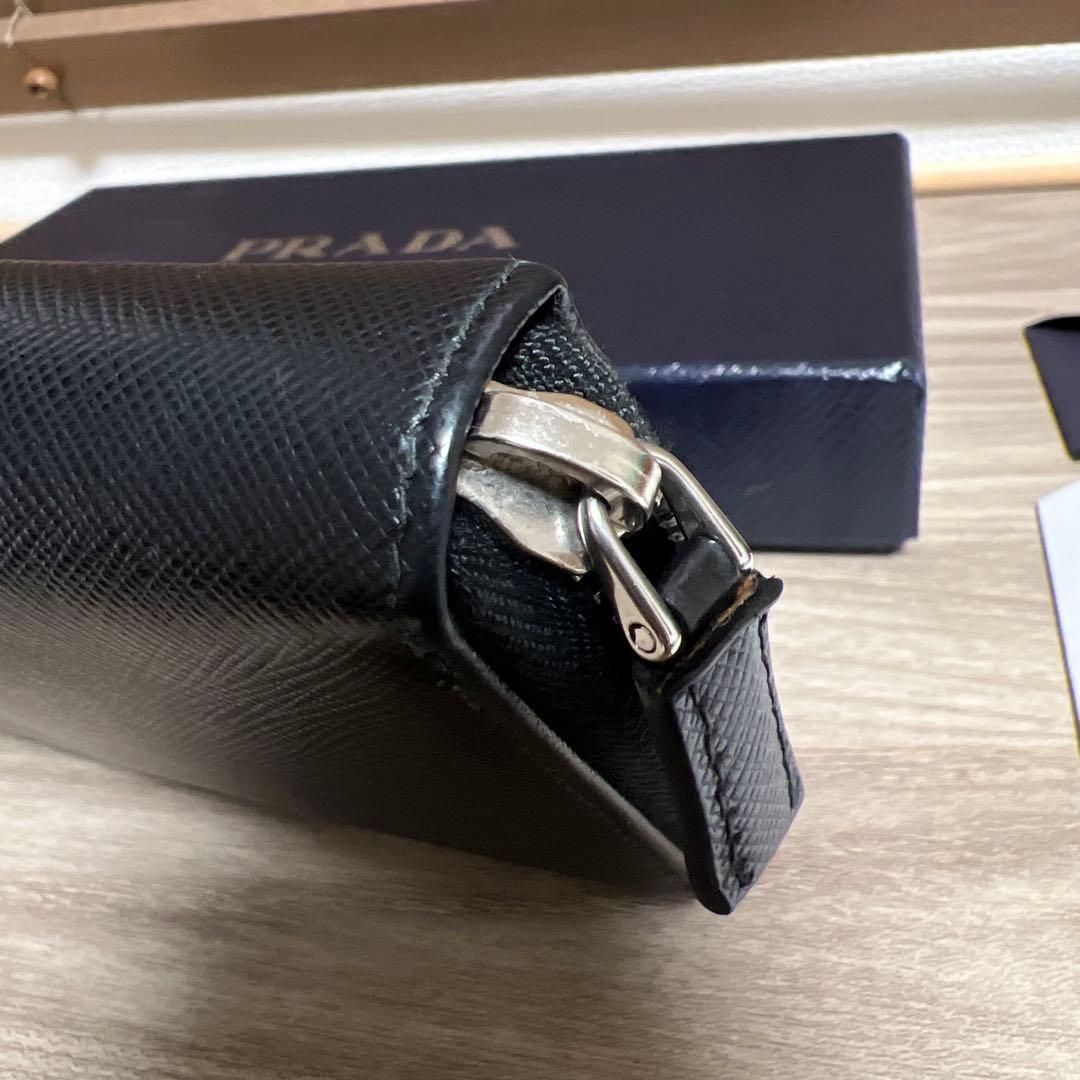 PRADA プラダ　長財布