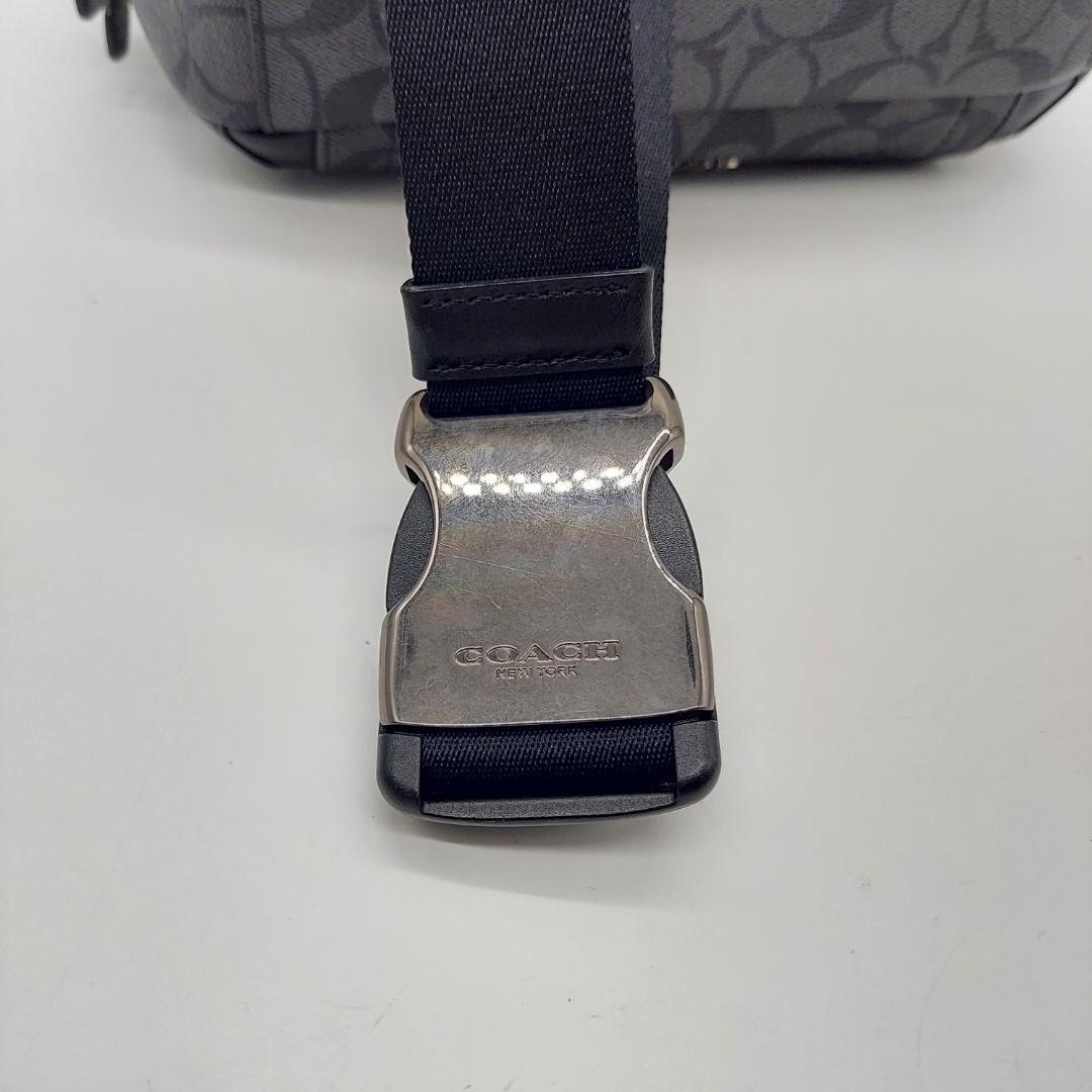 美品　COACH ボディバッグ　ウエストバッグ　シグネチャー　メンズ