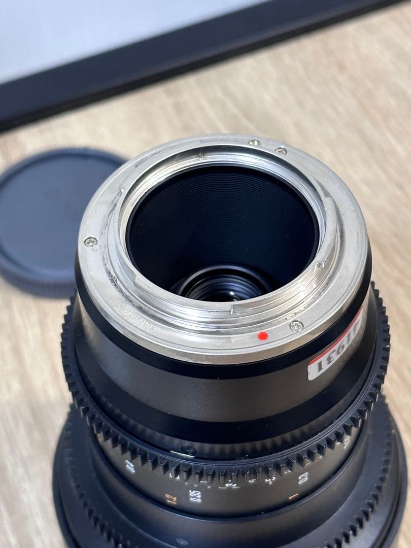 samyang 14mm f2.8 sony Eマウント 広角レンズ