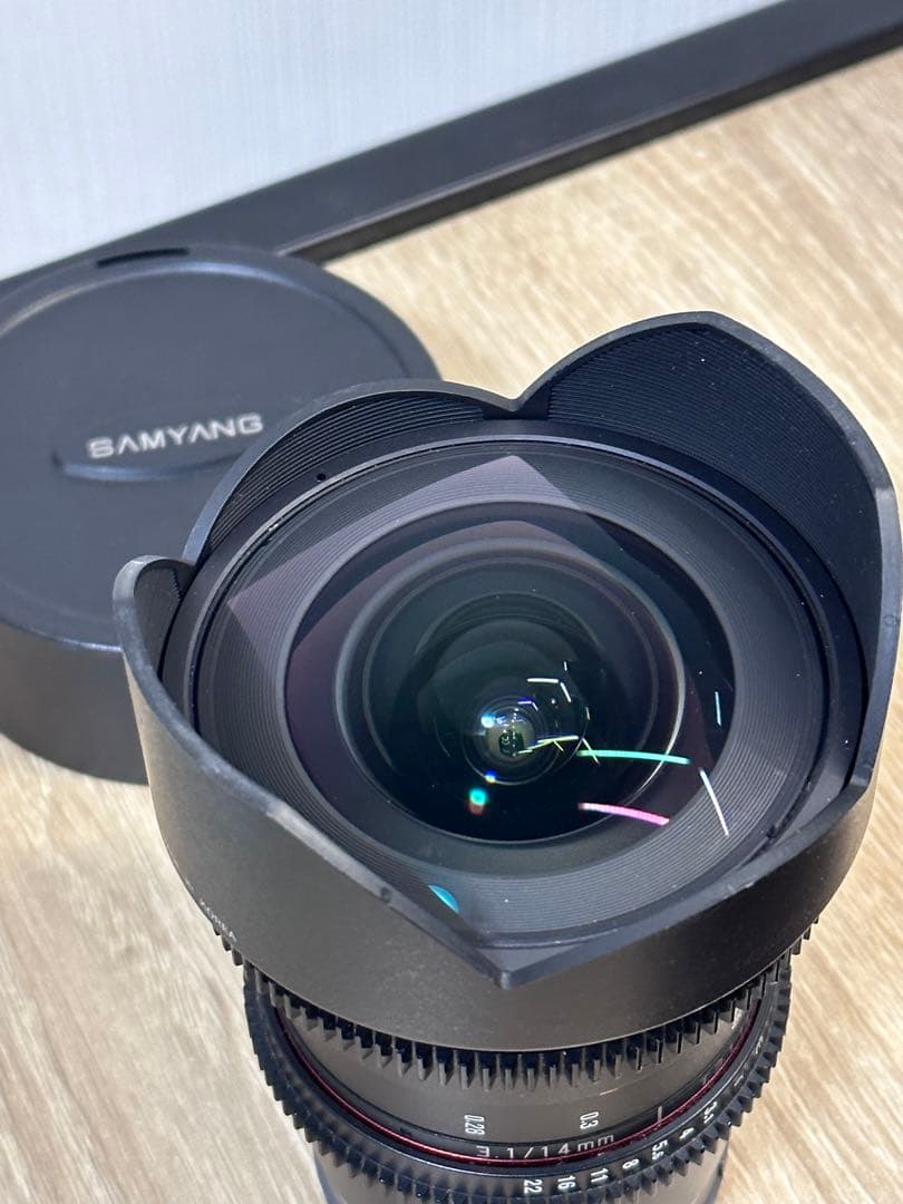 samyang 14mm f2.8 sony Eマウント 広角レンズ