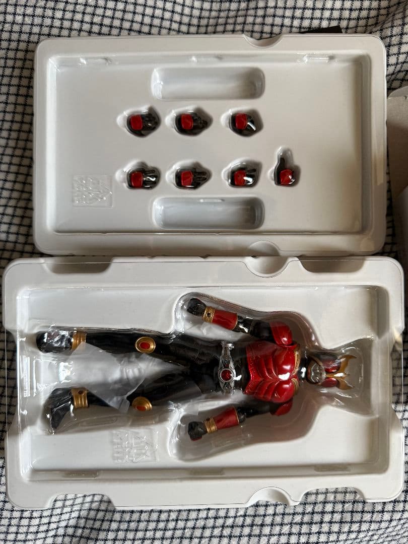 S.H. Figuarts（真骨彫製法） 仮面ライダークウガ