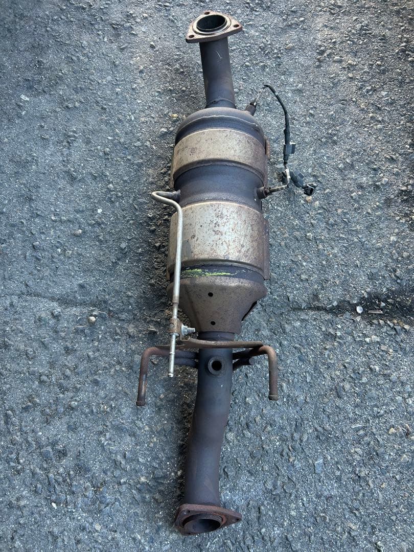 ハイエース200系　触媒　DPF
