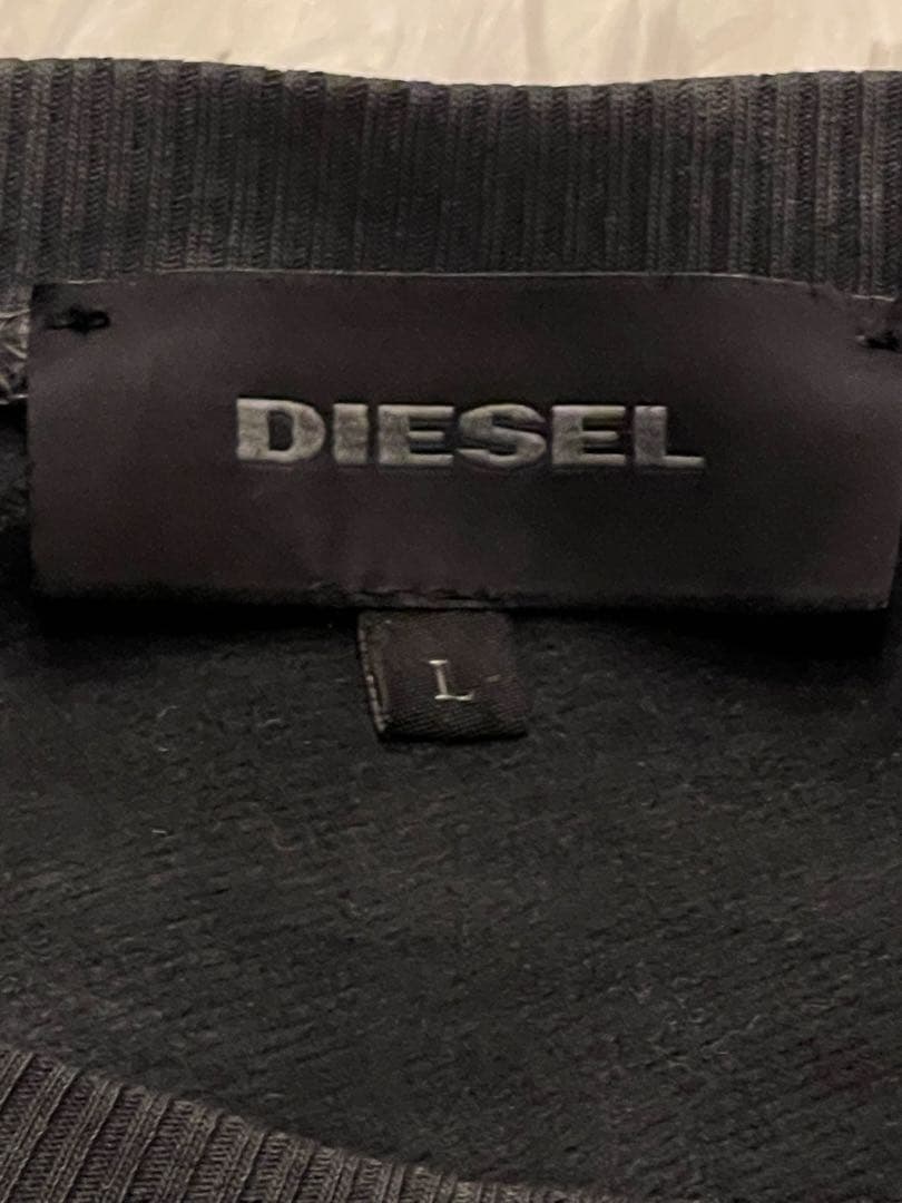 DIESEL 立体ロゴ 独自のムラ染め加工 トレーナー L 黒【圧巻の存在感】