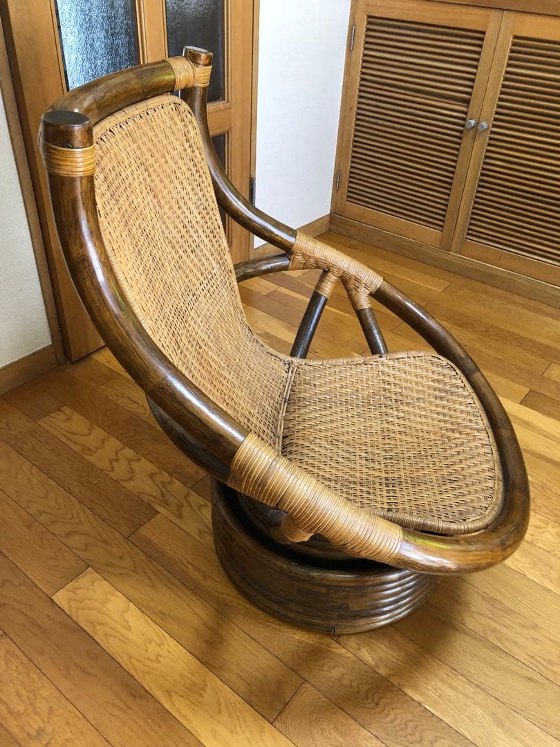 E*.様 籐椅子　回転式