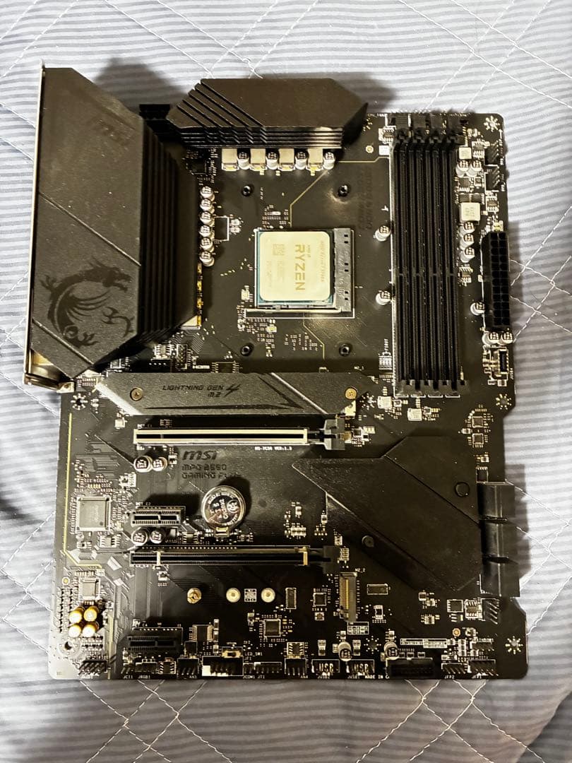 CPU ryzen7 5700X MSI B550 GAMING PLUS48GB