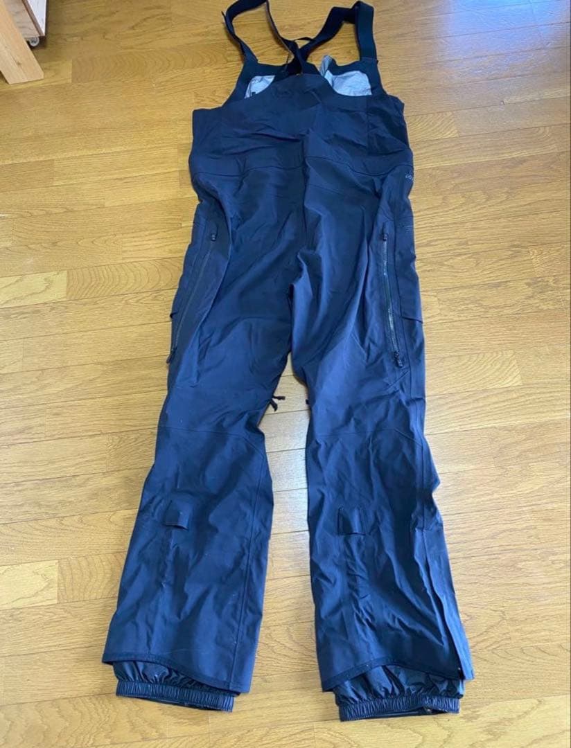 バートン（ak ）GORE-TEX ビブパンツ　Lサイズ