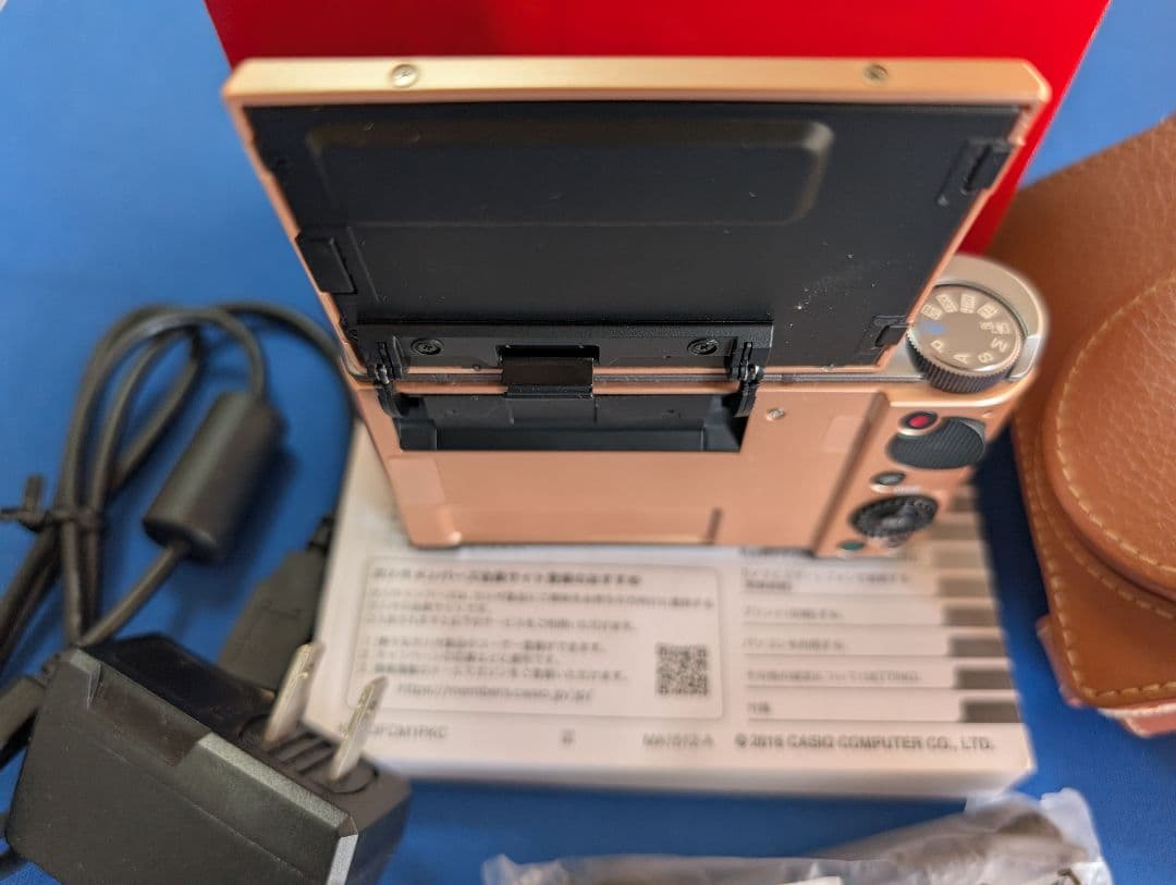 新*海様 CASIO カシオ EXILIM エクシリム EX-ZR1700　ゴー