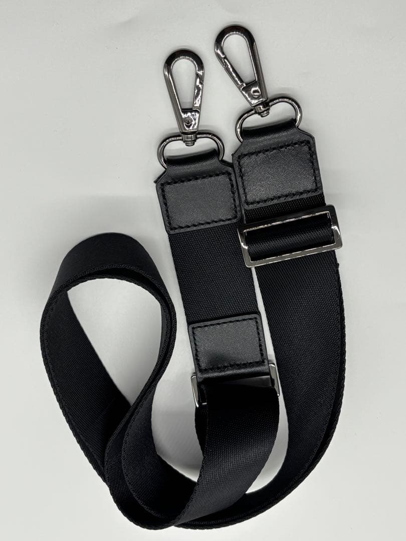 美品✨ブラックレーベル メッセンジャー ショルダーバッグ ノバチェック 黒