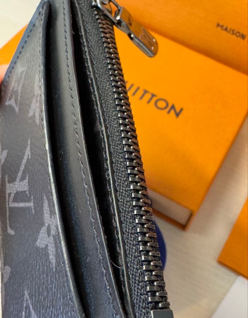 ルイヴィトン M82253 コンパクト カード・ホルダー　エクリプス