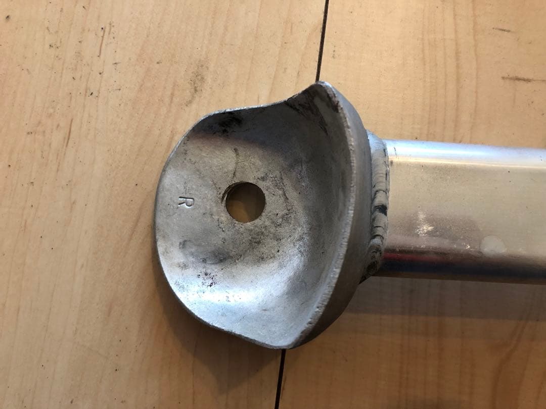 AE86トレノ後期 リアタワーバー