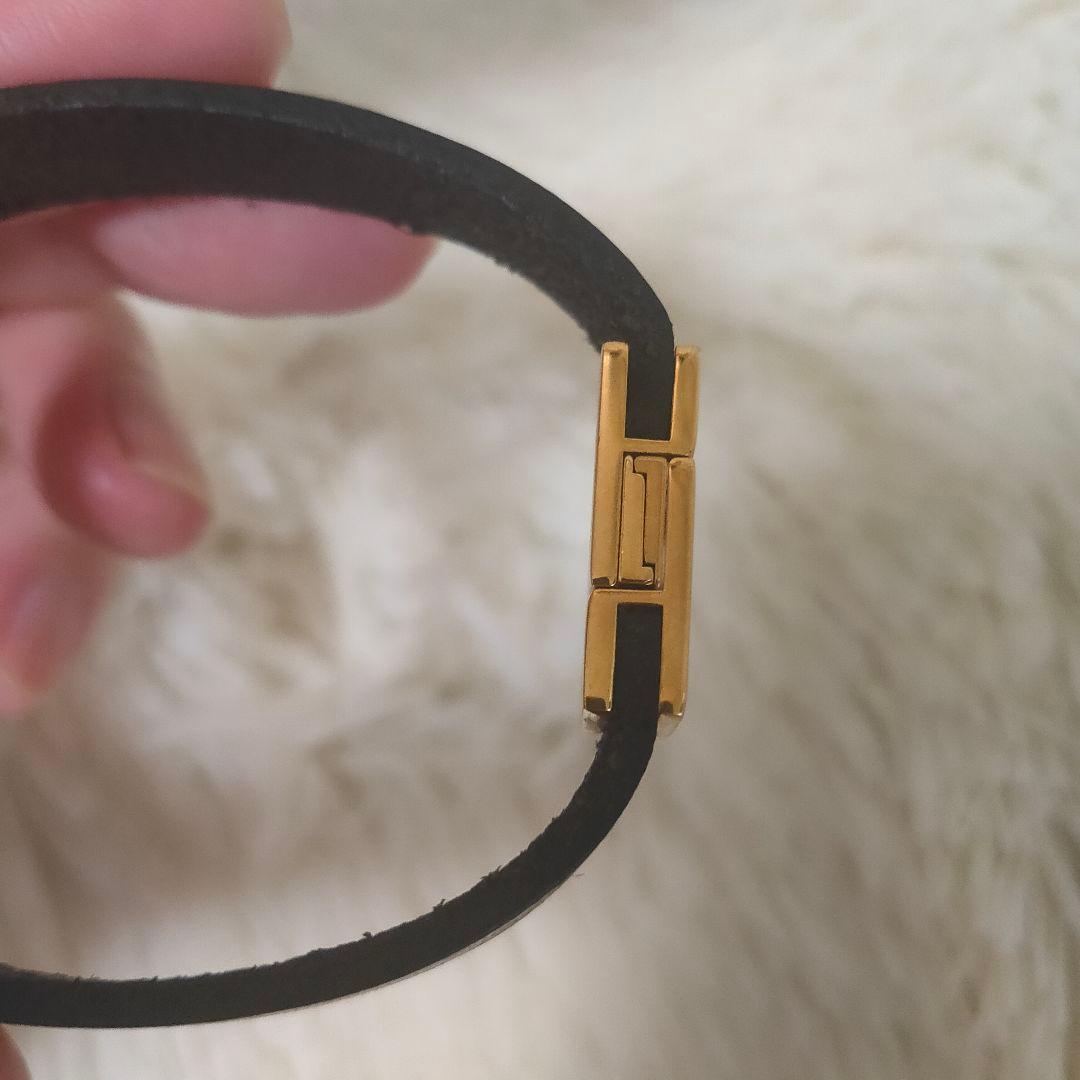 サンローラン　オピウム　レザーブレスレット　YSLロゴ　ゴールド金具　マグネット