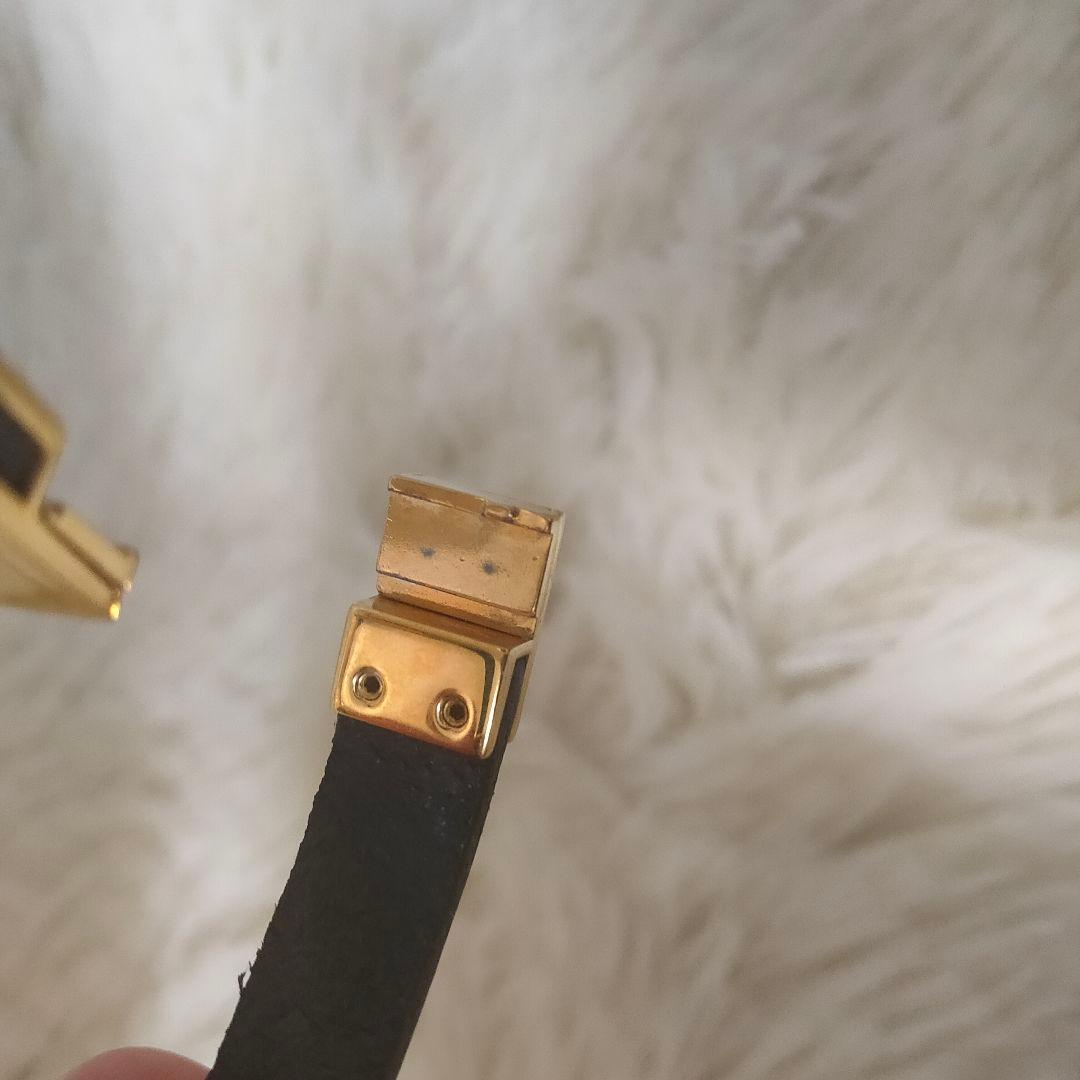 サンローラン　オピウム　レザーブレスレット　YSLロゴ　ゴールド金具　マグネット