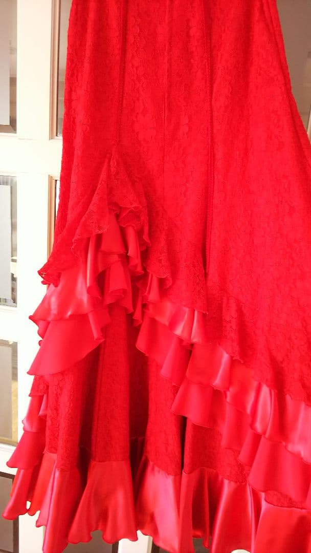 赤いフラメンコ衣装 イベリア フローレスとピアスセット