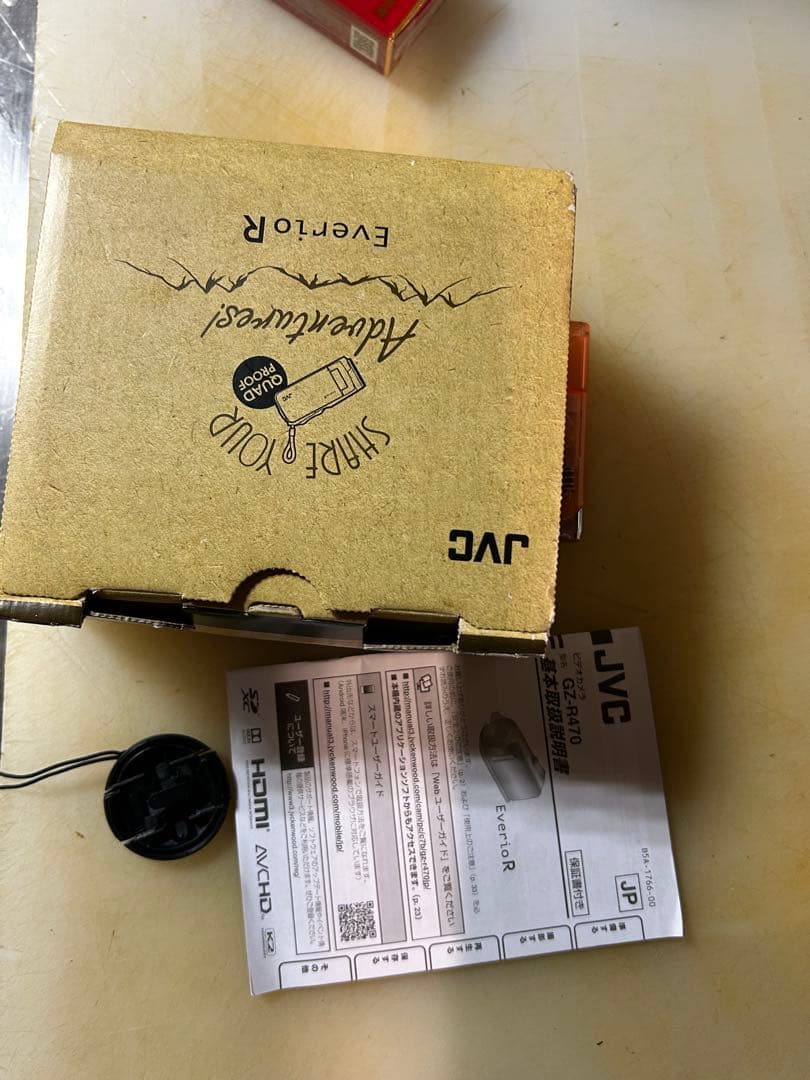 ビデオカメラ JVC Victor Everio GZ-R470-W