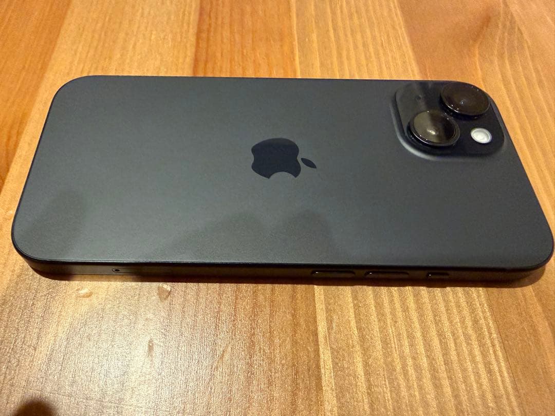 iPhone15 128㎇　充電最大容量94% 美品　フィルム　ケース　箱付き