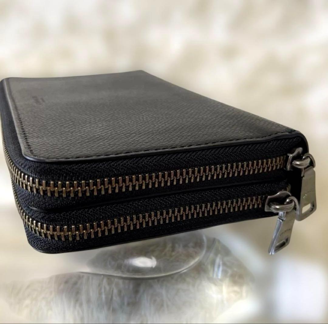 コーチ　クラッチバッグ　トラベルオーガナイザー　ジップ長財布　ブラック黒　収納多