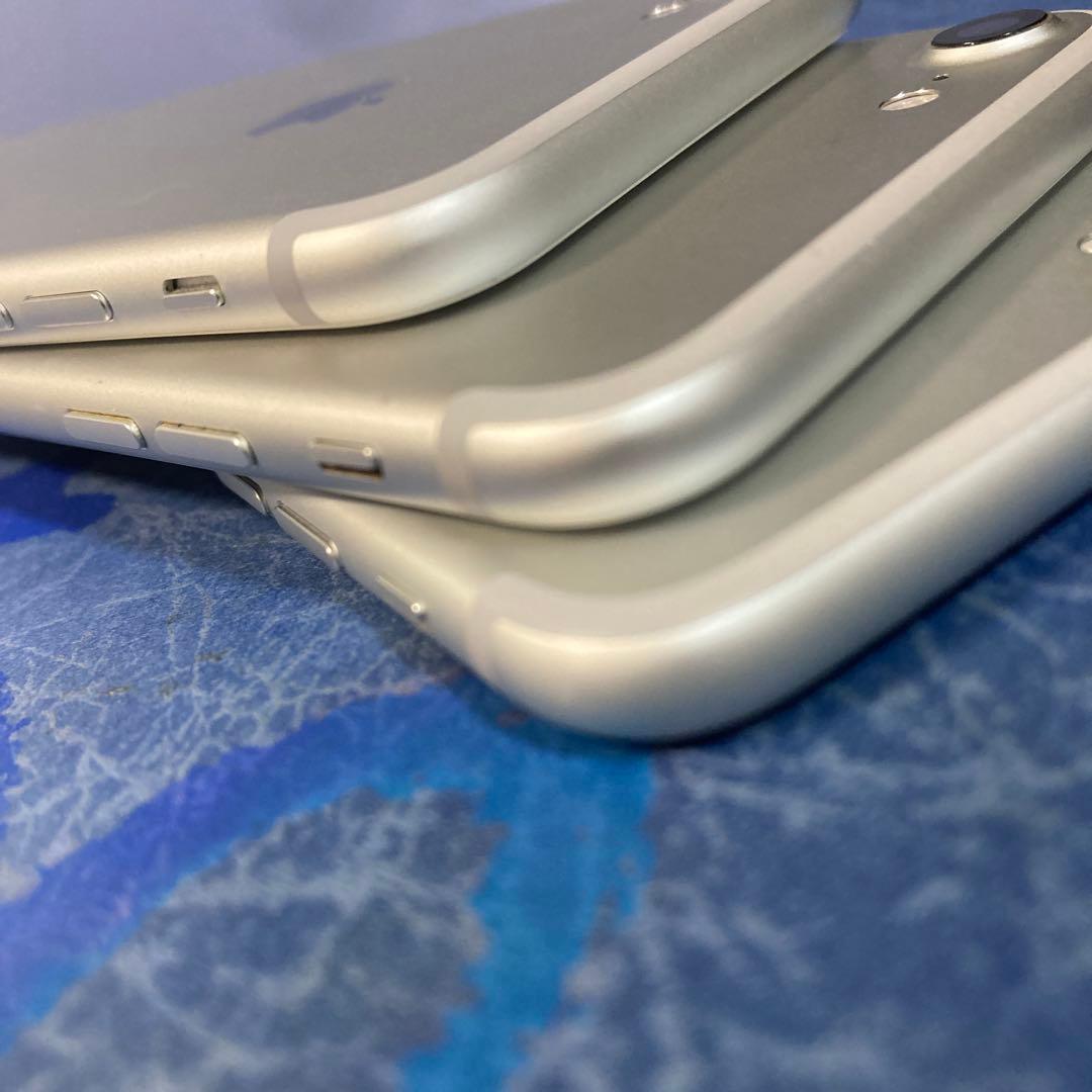iPhone7⭐︎32GB⭐︎2台⭐︎バラ売可⭐︎シルバーSIMフリー74%73%