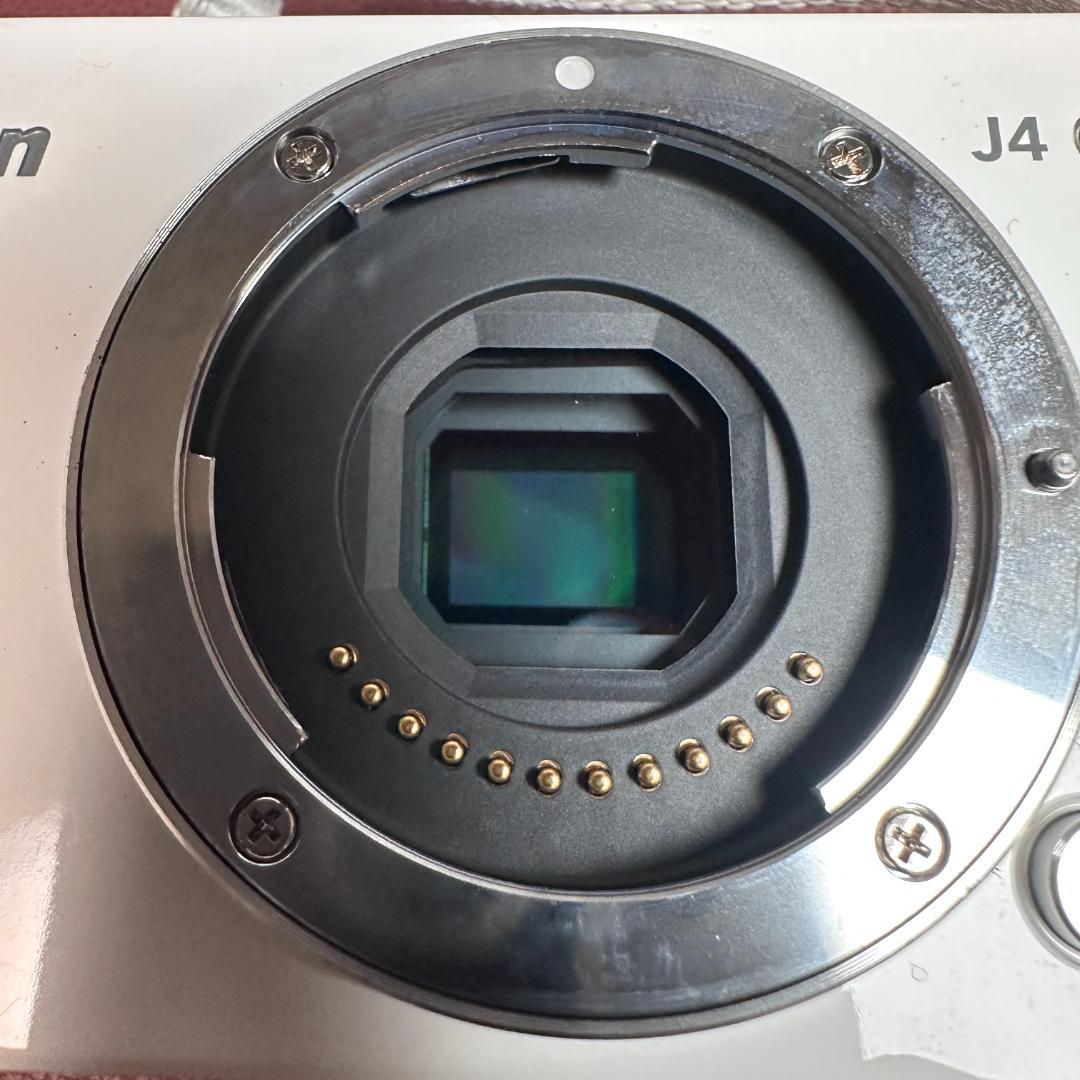 美品】Nikon 1 J4 ホワイト ボティ＋標準レンズセット SD16GB付