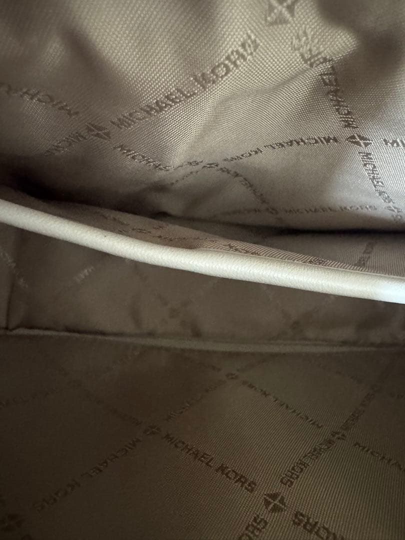 Michael Kors マイケルコース　クロスボディバッグ　ショルダーバッグ