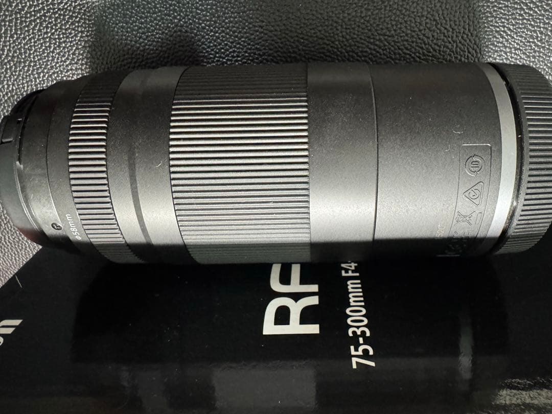 Canon RF 75-300mm F4-5.6 +ET60純正フード