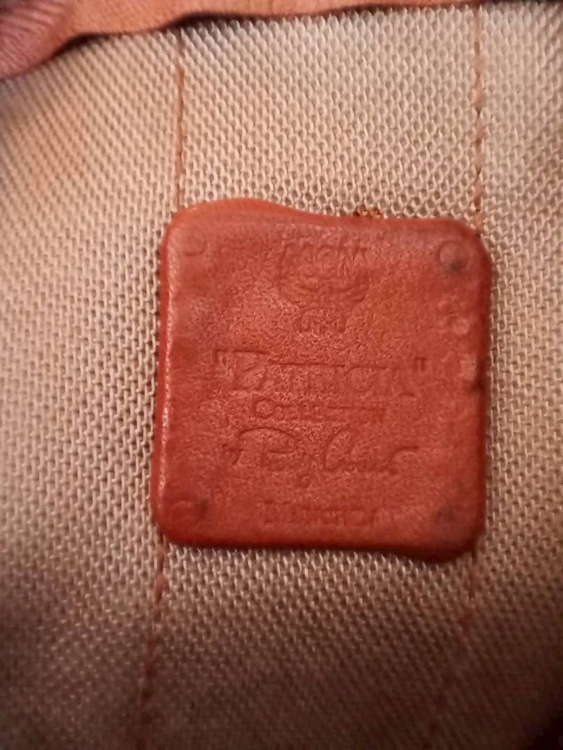 MCM ボディバッグ ブラウン