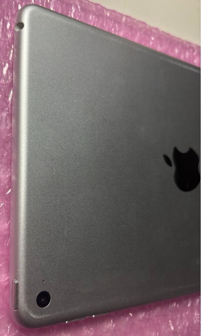 iPad mini 第4世代　128GB Wi-Fiモデル