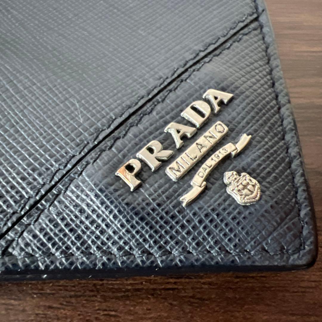 PRADA ネイビー　レザー マネークリップ