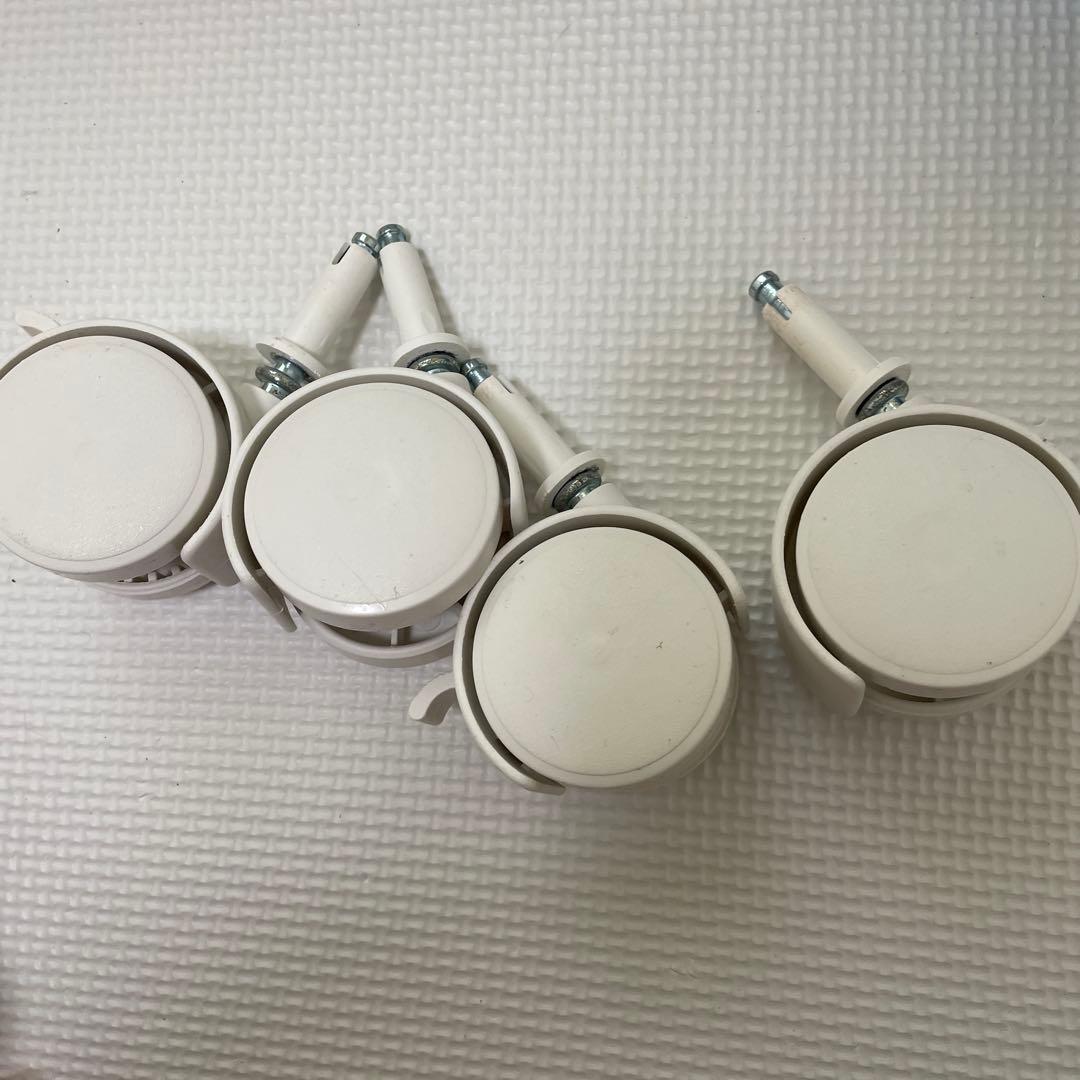 ✨送料無料✨カトージ　ベビーベッド　折り畳み　ホワイト