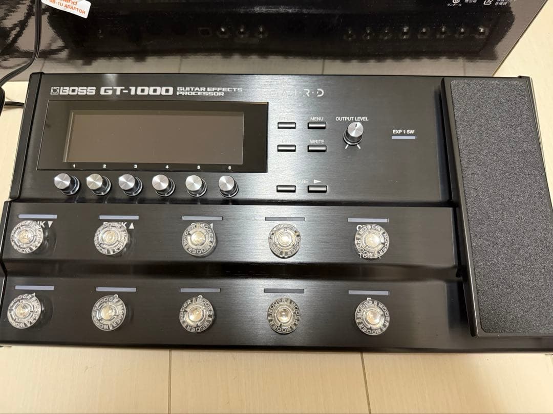 日曜限定価格 BOSS GT-1000 ギターエフェクター 本体