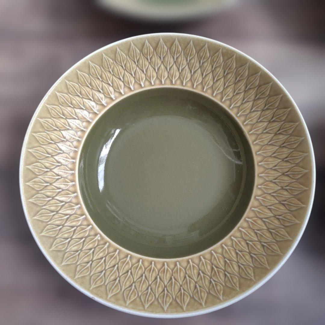 クイストゴー　レリーフ　深皿　4枚