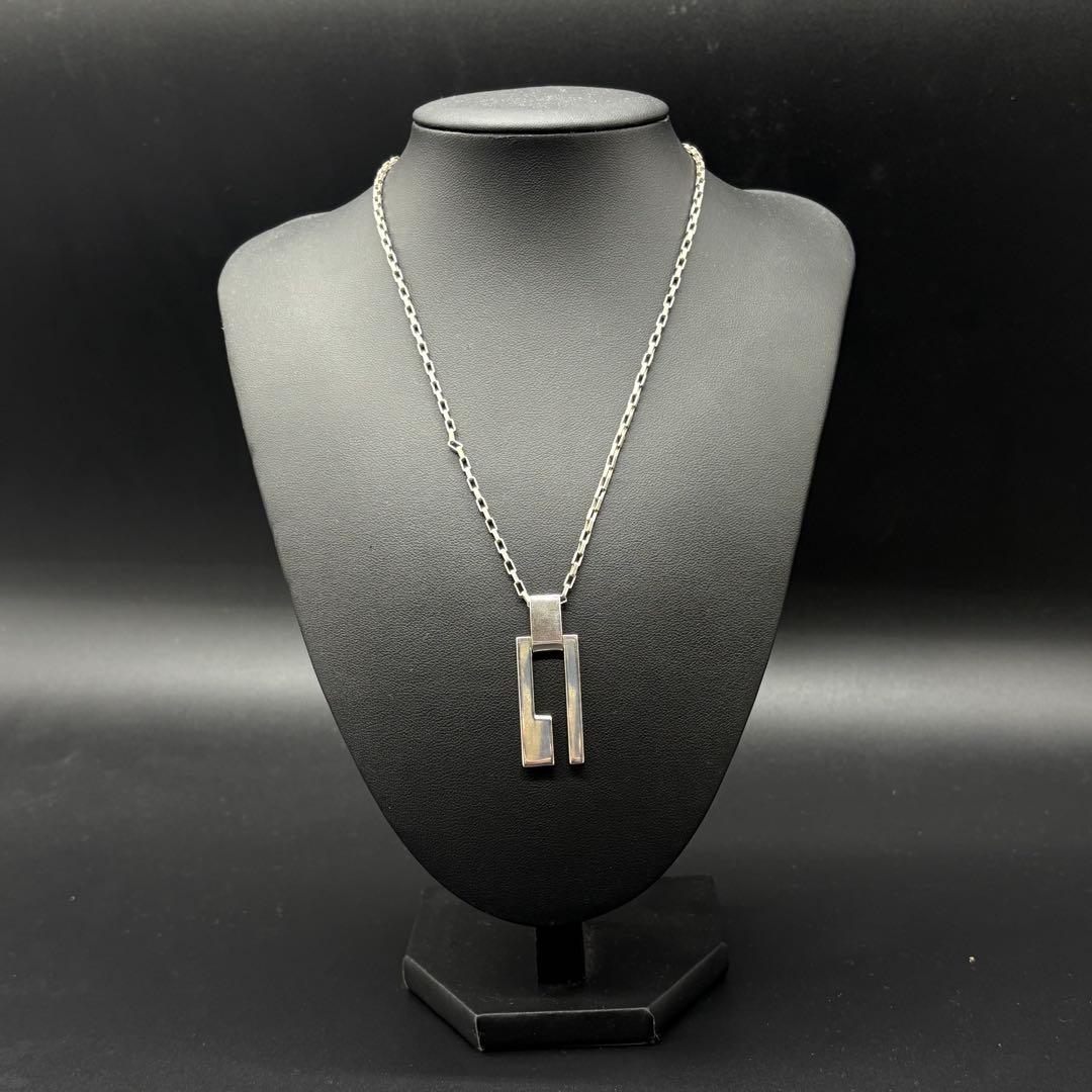 【美品】GUCCI グッチ ネックレス Gロゴ プレート シルバー　830