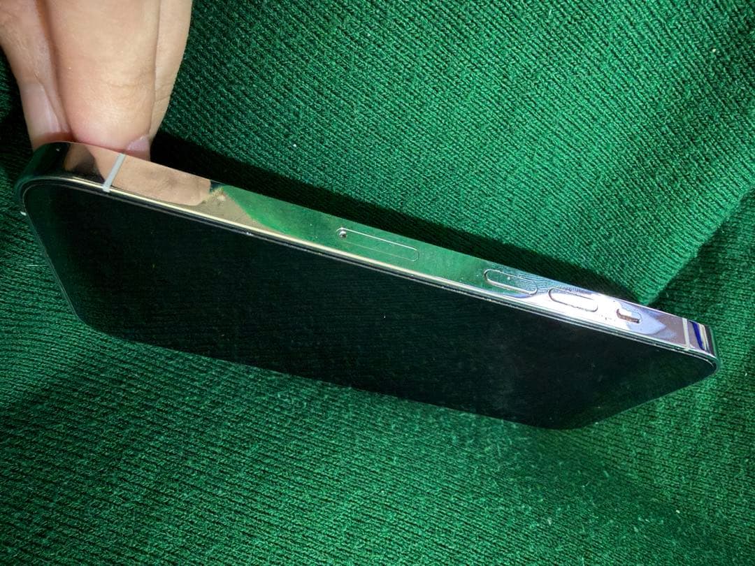 【極美品】iPhone 14 Pro 256GB (バッテリー89%)