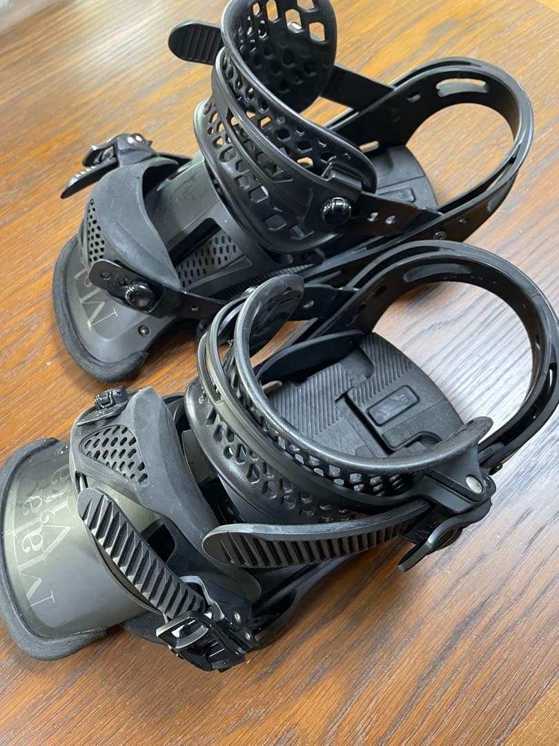 Burton マラビータ Re:Flex スノーボードバインディング