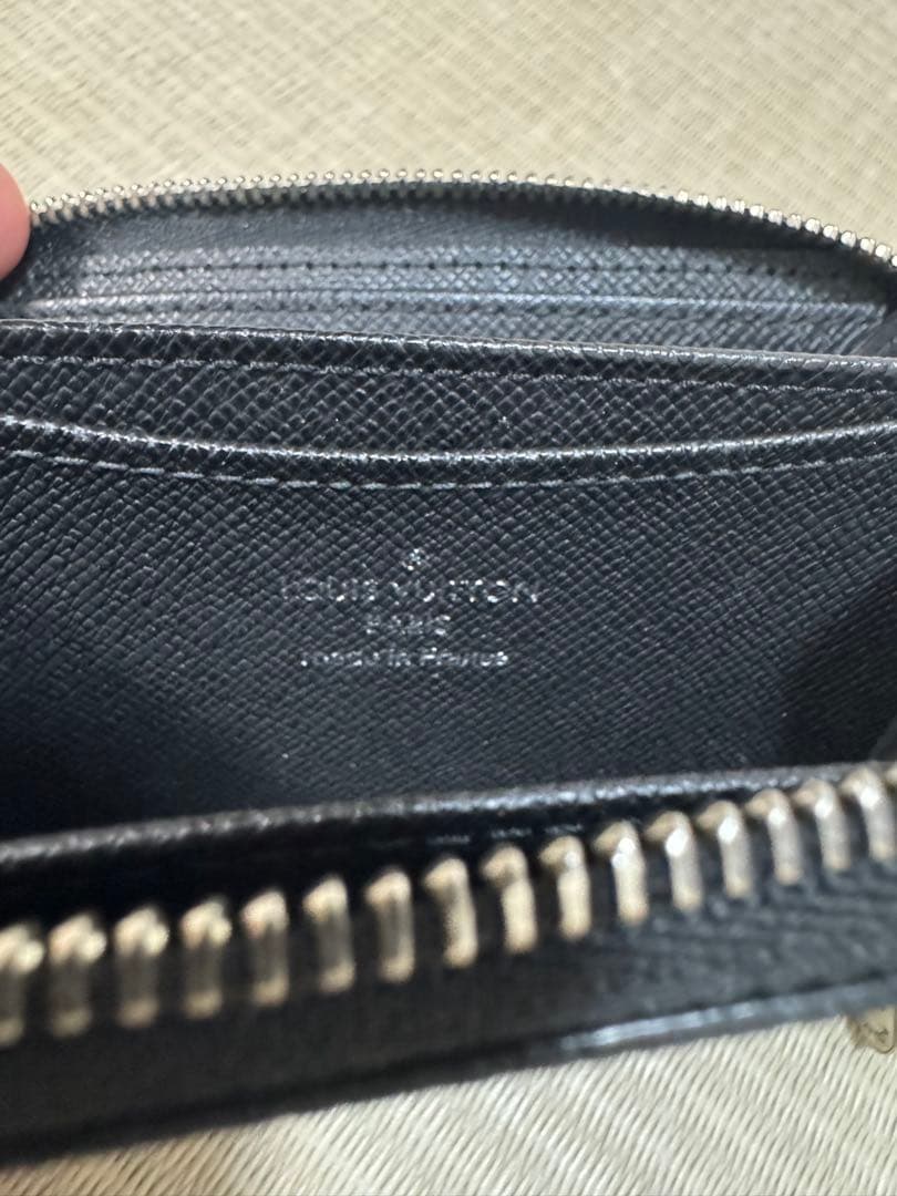 ルイヴィトン ダミエグラフィット　ジッピー　パース　カードケース