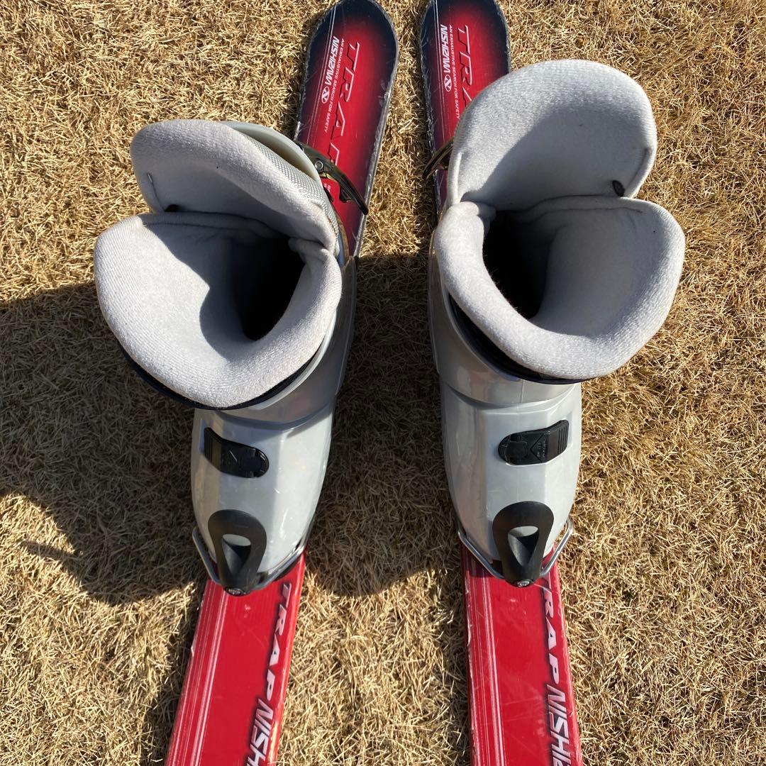 ショートスキーとブーツのセット