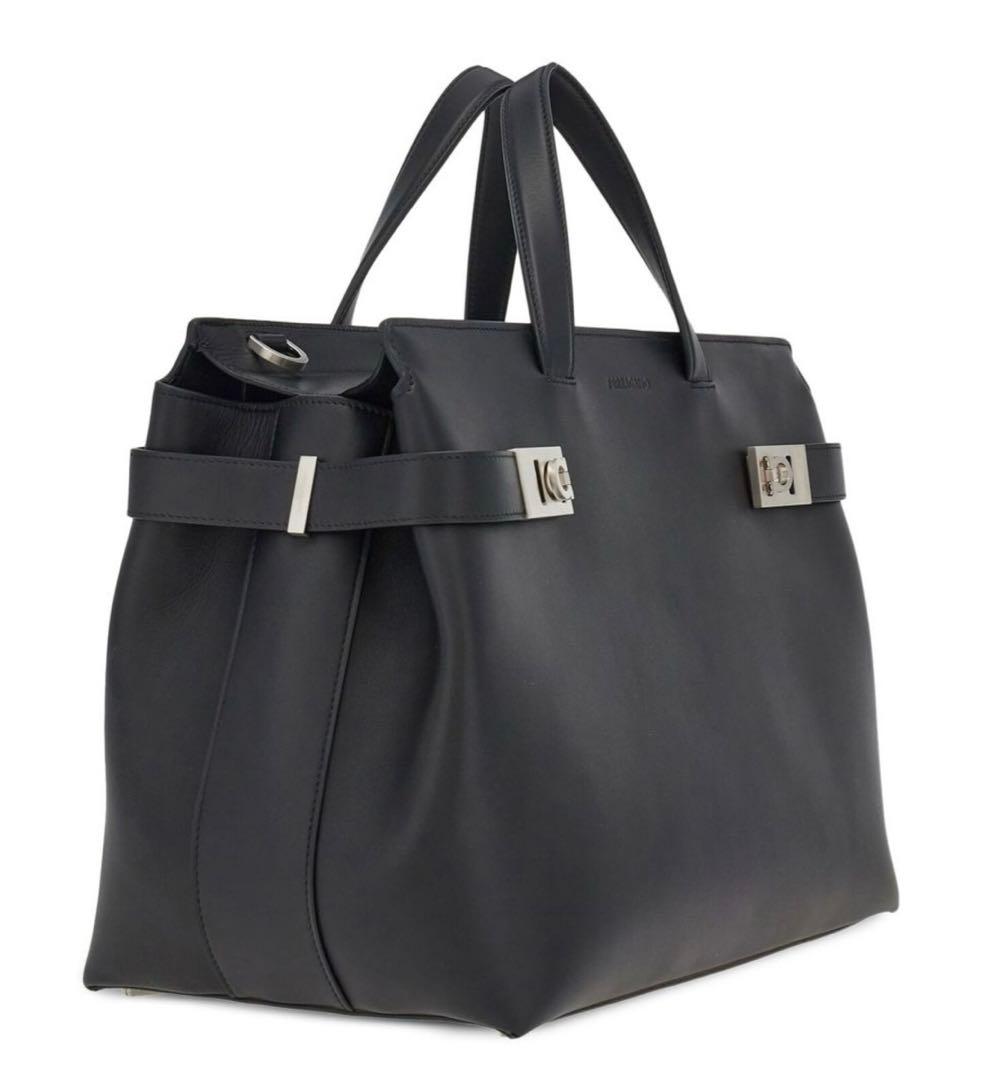 3*s様 (最終値下げ)Ferragamo レザートートバッグ