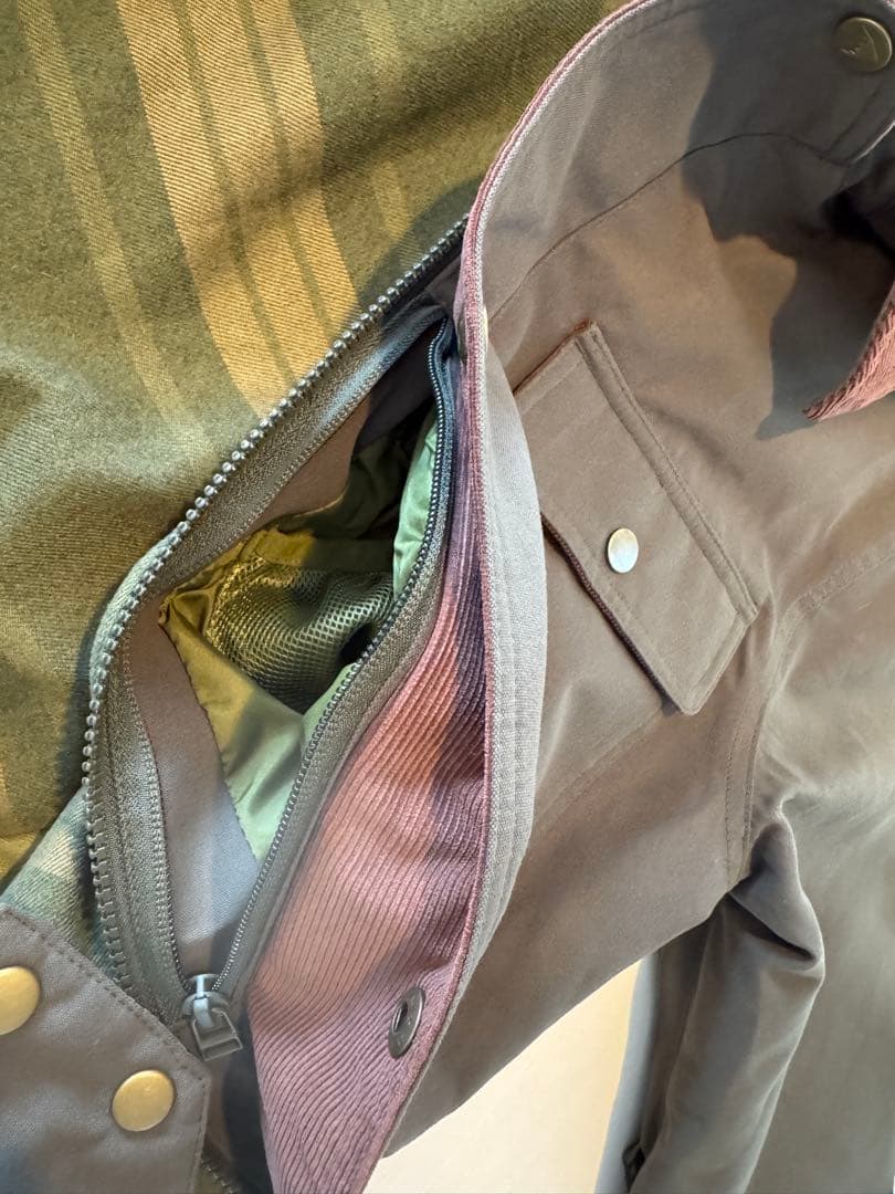 【Burton】スノーボードウェア 上下セット メンズM/S 2回着用