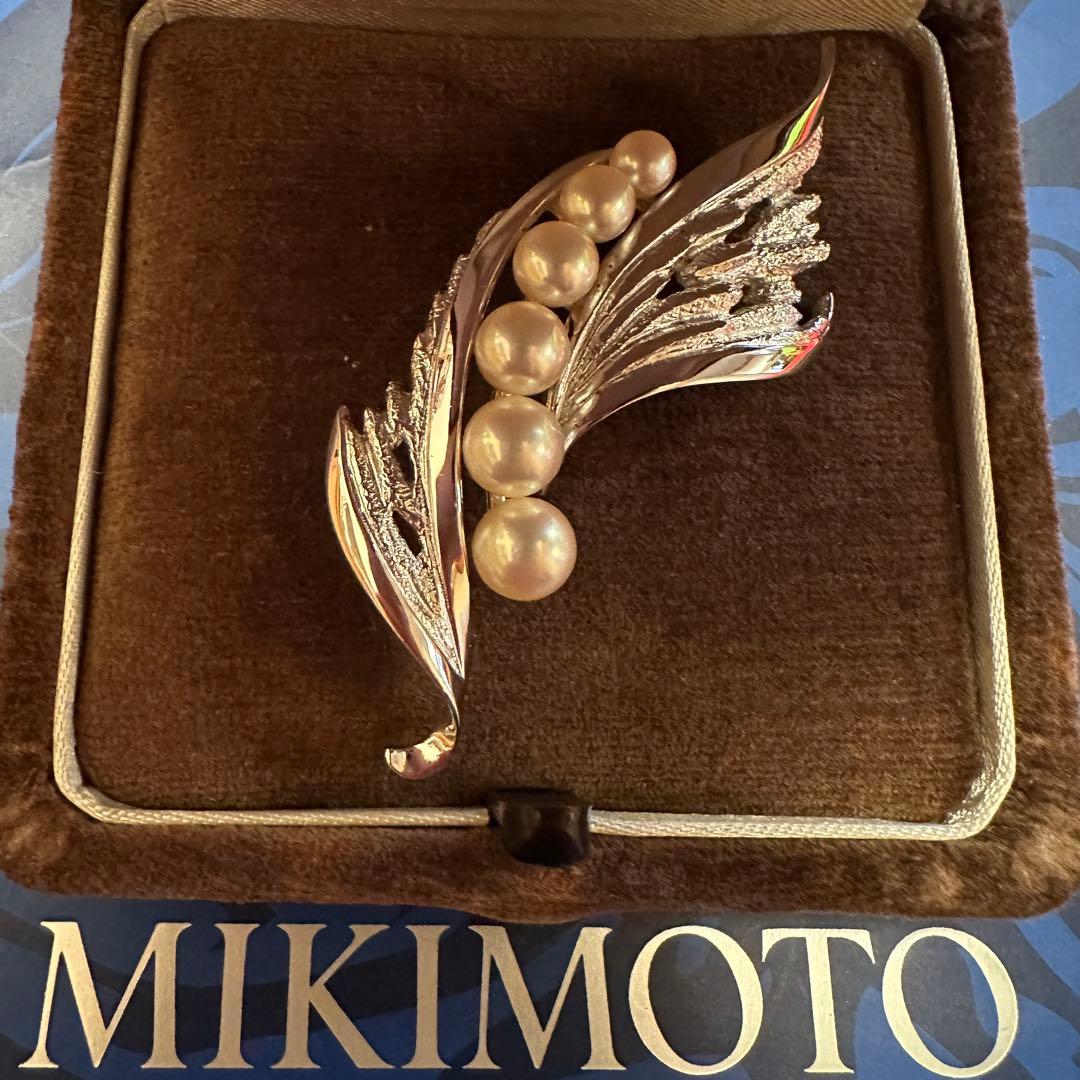 MIKIMOTO ミキモトシルバーパールブローチ ♡アコヤ真珠６珠♡羽デザイン♡
