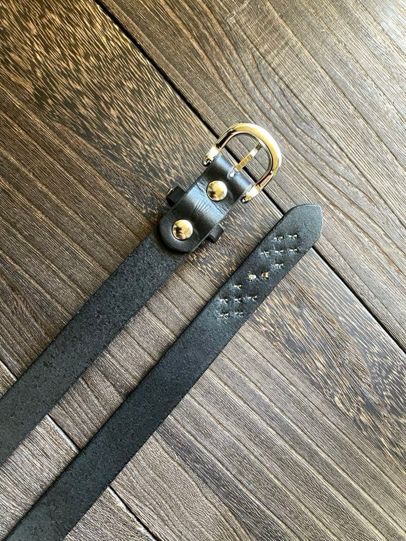 スタッズナローロングベルト　シルバー　牛ヌメ　サルカンスタッズHTC CALEE