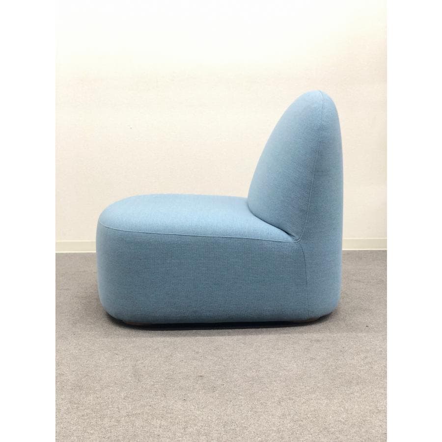美品■カリモクニュースタンダード■ポーラー　ラウンジチェア　L　水色　１Pソファ
