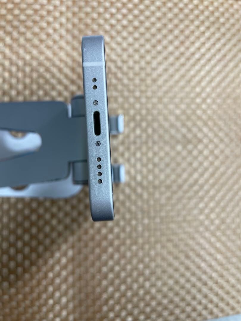 iPhone 12 mini 128 GB ホワイトSIMフリー【7397】