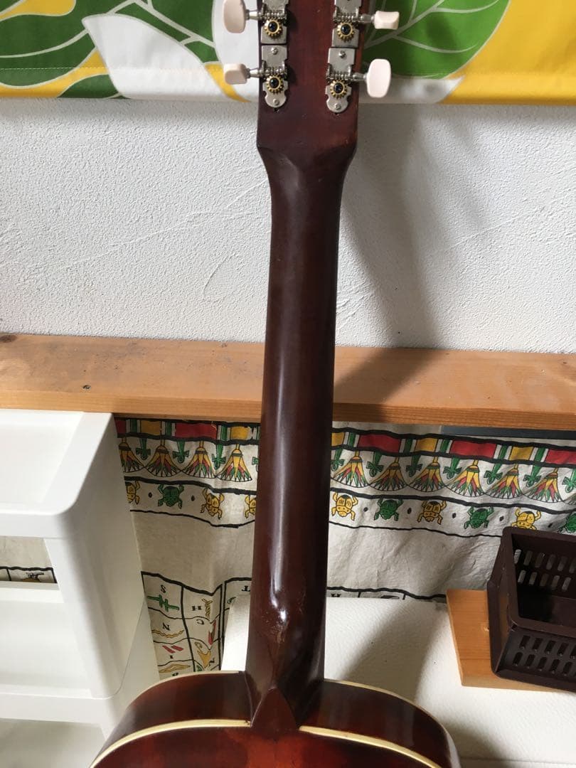 パーラーサイズピックギター木曽鈴木　アーチトップ　pu付き