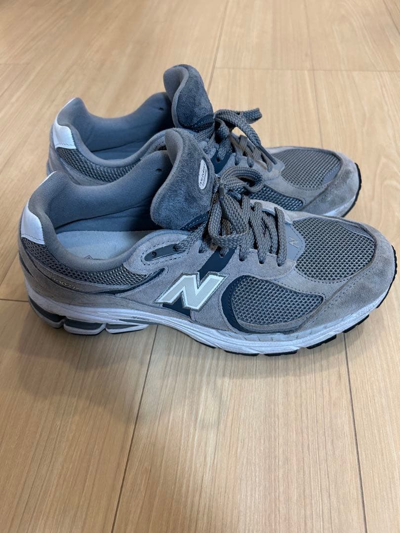 New Balance 2002R グレー