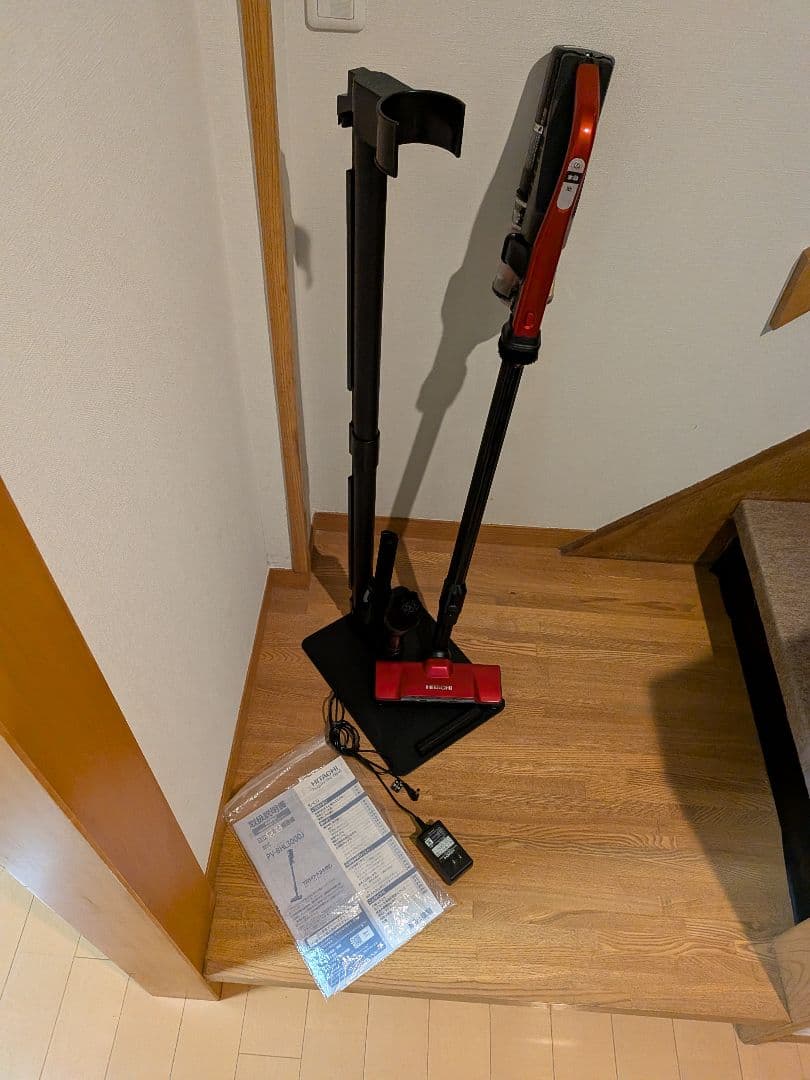 【強7分８秒】日立　スティッククリーナー　PV-BHL3000J　スタンド付