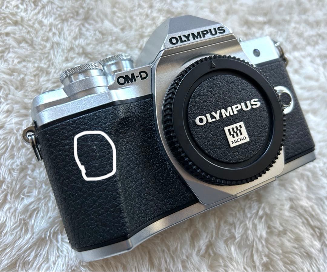OLYMPUS OM-D markⅢ 茶レザーストラップ レンズ2個セット