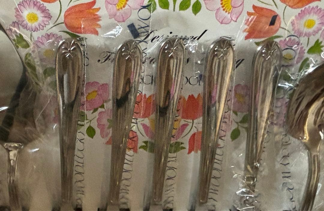 ラッキーウッド　カトラリー　18-10 35本セット