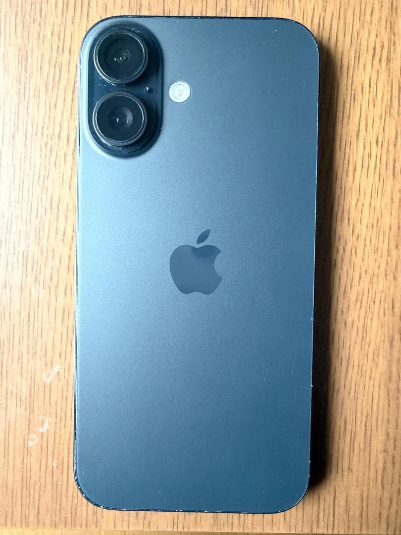 iPhone16 128GB 黒 SIMフリー【おまけフィルム、カバーセット】